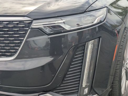 Used 2022 Cadillac XT6 Premium Luxury AWD/4WD image 5
