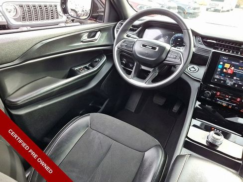 Certified 2024 Jeep Grand Cherokee Altitude image 14