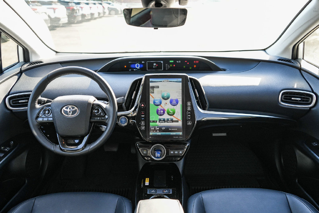 Used 2022 Toyota Prius Prime XLE FWD image 11