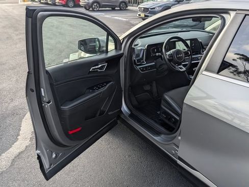 Used 2024 Kia Sportage EX FWD image 32