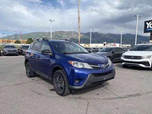 Used 2015 Toyota RAV4 LE AWD/4WD image 2