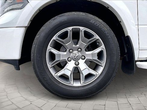 Used 2018 RAM 1500 Limited image 8