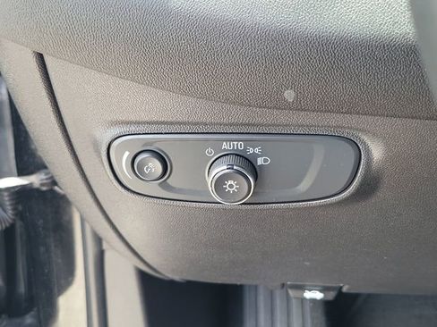 Used 2024 Chevrolet Equinox RS FWD image 18