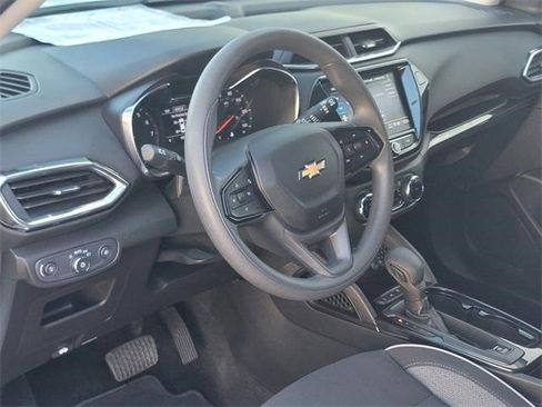Certified 2023 Chevrolet TrailBlazer LT w/ Convenience Package image 7