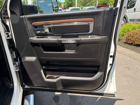 Used 2017 RAM 2500 Laramie w/ Convenience Group AWD/4WD image 43