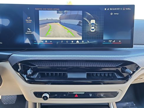 New 2026 BMW 330i xDrive Sedan w/ Convenience Package image 23