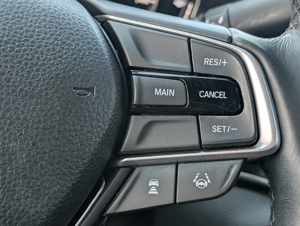 Used 2018 Honda Accord Sport image 18