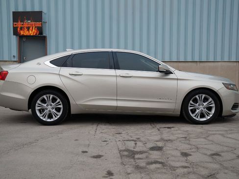 Used 2015 Chevrolet Impala LT w/ Convenience Package image 10