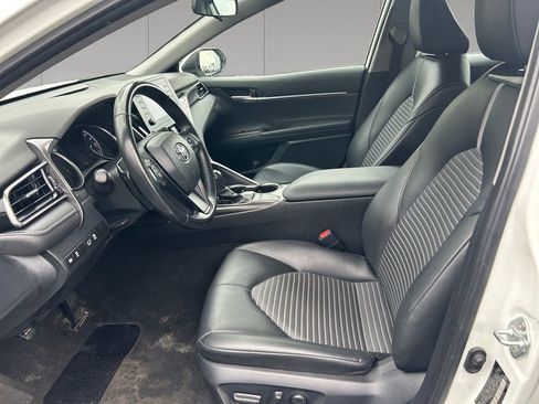 Used 2023 Toyota Camry SE FWD image 10