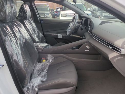 New 2026 Hyundai Elantra SEL Sport Premium FWD image 26