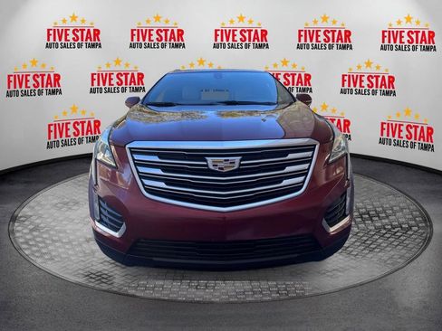 Used 2017 Cadillac XT5 FWD image 2