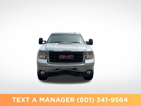 Used 2011 GMC Sierra 2500 SLT w/ SLT Convenience Package AWD/4WD image 8