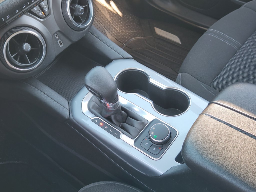 Used 2021 Chevrolet Blazer LT FWD image 19