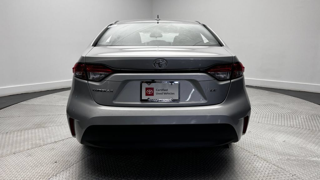 Used 2024 Toyota Corolla LE FWD image 33