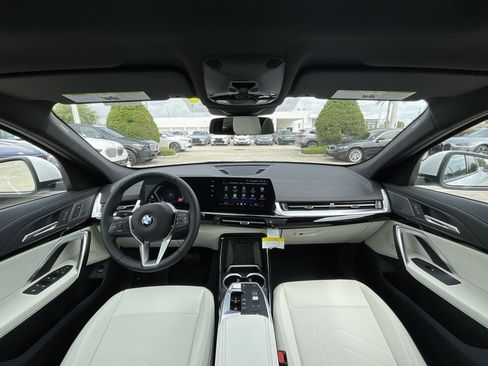 New 2026 BMW X2 xDrive28i w/ Convenience Package AWD/4WD image 12