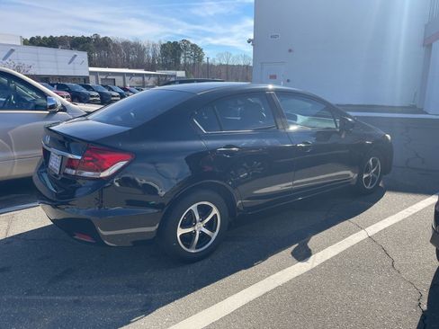 Used 2015 Honda Civic SE image 4