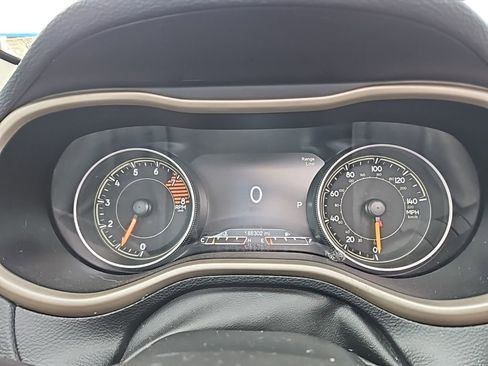 Used 2016 Jeep Cherokee High Altitude w/ Luxury Group image 20