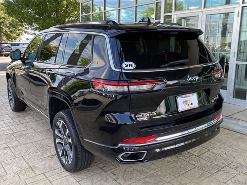 Used 2021 Jeep Grand Cherokee L Overland w/ Luxury Tech Group IV AWD/4WD image 5