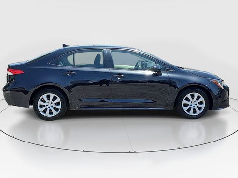 Used 2022 Toyota Corolla LE w/ Carpet Mat Package (TMS) FWD image 4