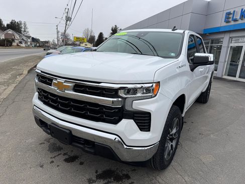 Used 2022 Chevrolet Silverado 1500 LT image 4