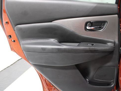 Used 2021 Nissan Murano SL w/ SL Moonroof Package AWD/4WD image 15