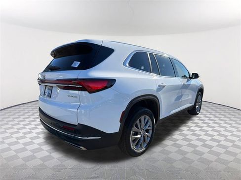 Used 2025 Buick Enclave Preferred image 5