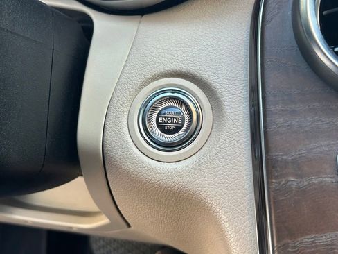 Used 2020 Mercedes-Benz C 300 Sedan image 52