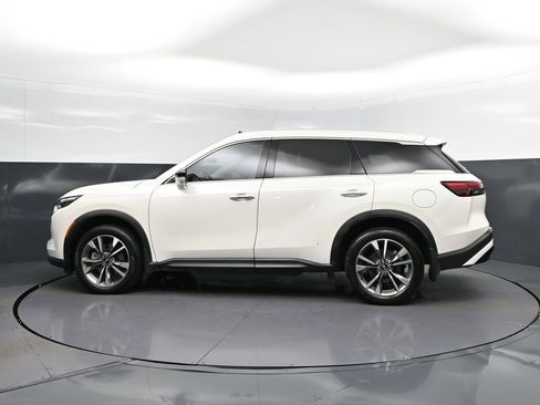 Used 2023 INFINITI QX60 Luxe w/ Vision Package FWD image 4