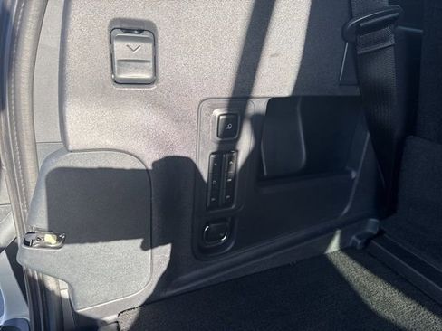 Used 2025 Ford Expedition Platinum w/ Driver's Package image 16