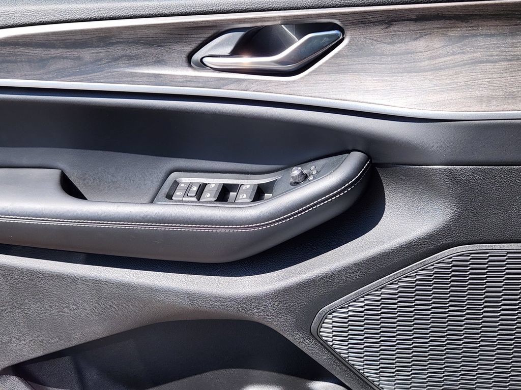 New 2026 Jeep Grand Cherokee L 4WD image 6