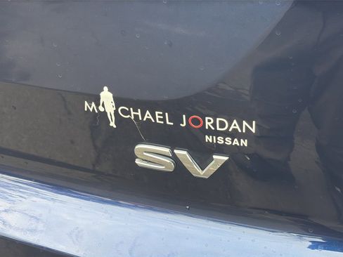 Certified 2022 Nissan Pathfinder SV w/ SV Premium Package image 15