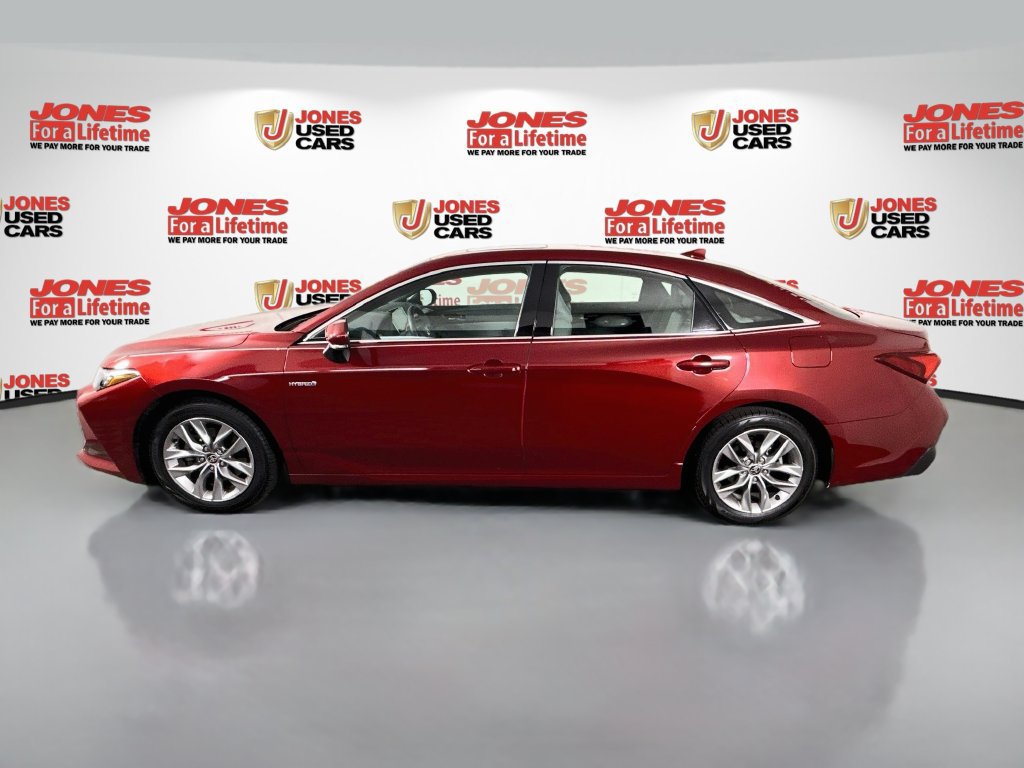 Certified 2021 Toyota Avalon XLE w/ Moonroof Package FWD image 14