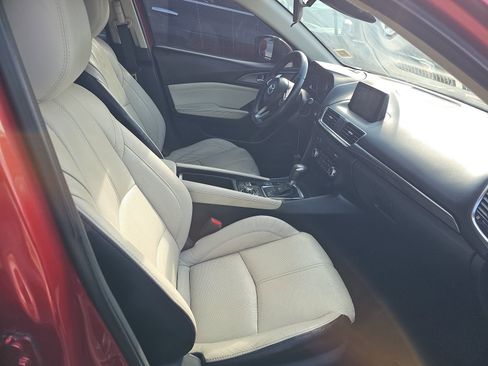 Used 2018 MAZDA MAZDA3 Grand Touring image 11