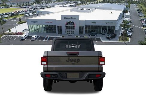 New 2026 Jeep Gladiator Sport AWD/4WD image 8