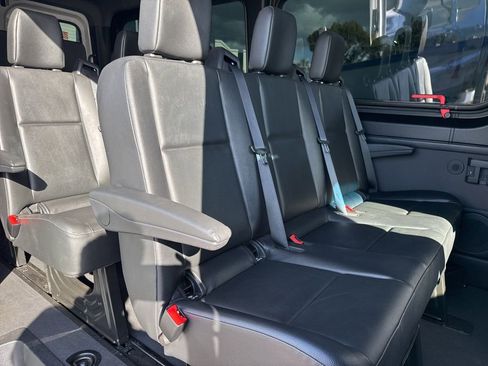 Used 2021 Mercedes-Benz Sprinter 1500 w/ Driver Convenience Package image 18