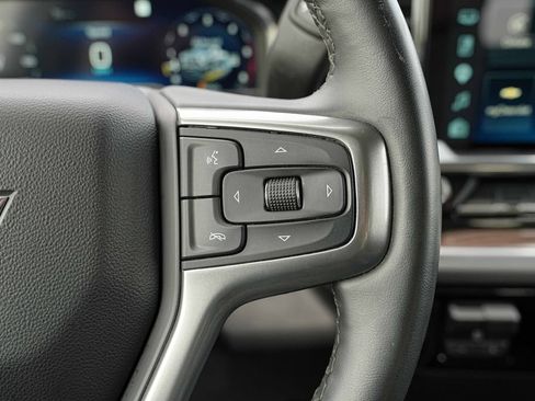 Used 2025 Chevrolet Silverado 2500 LT w/ Convenience Package AWD/4WD image 34