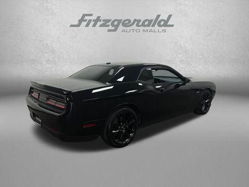 Used 2023 Dodge Challenger R/T RWD image 7