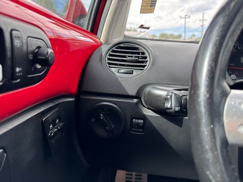 Used 2002 Volkswagen Beetle S image 35