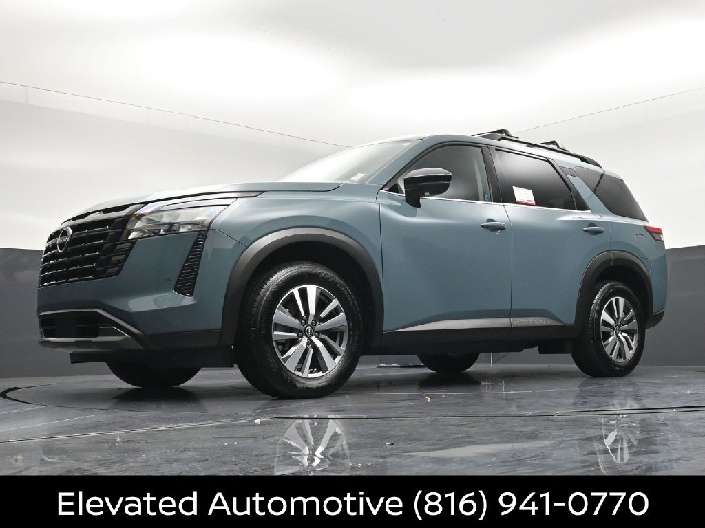 Certified 2026 Nissan Pathfinder SL AWD/4WD image 29