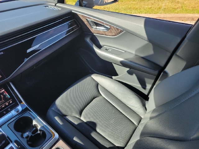 Used 2021 Audi Q7 3.0T Prestige AWD/4WD image 18