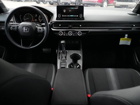 Used 2025 Honda Civic Sport image 17