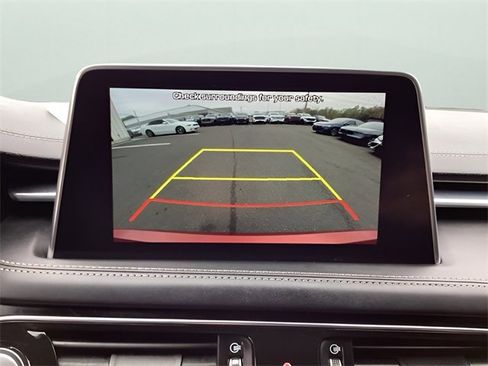 Used 2021 Genesis G70 2.0T image 26