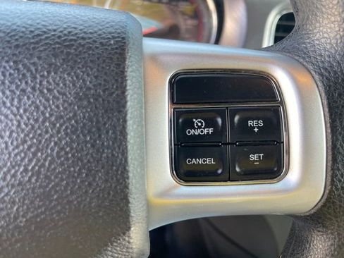 Used 2014 Dodge Charger SE image 21