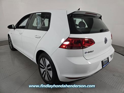 Used 2016 Volkswagen e-Golf SE image 4
