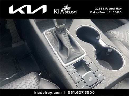 Certified 2022 Kia Sportage EX w/ EX Technology Package image 25