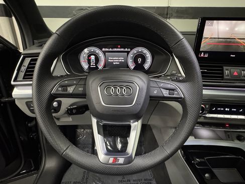Used 2025 Audi Q5 Prestige w/ Prestige Package image 28
