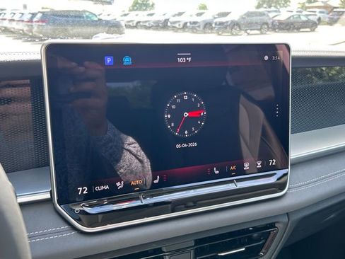 New 2026 Volkswagen Tiguan SE FWD image 15