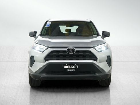 Used 2025 Toyota RAV4 LE AWD/4WD image 11