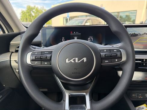 New 2026 Kia K5 LXS FWD image 34
