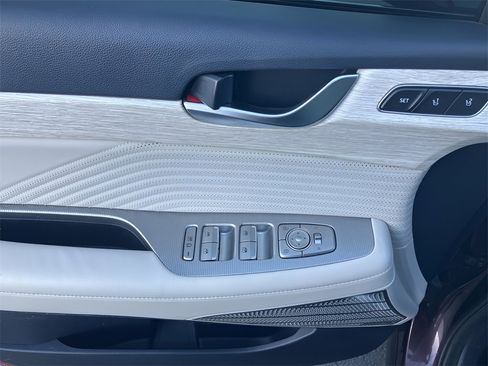 Used 2023 Hyundai Palisade Calligraphy image 43